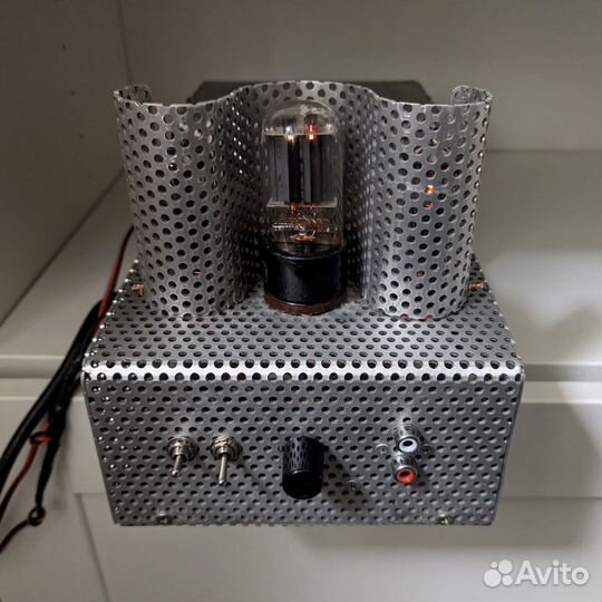 Ламповый стерео-усилитель с колонками