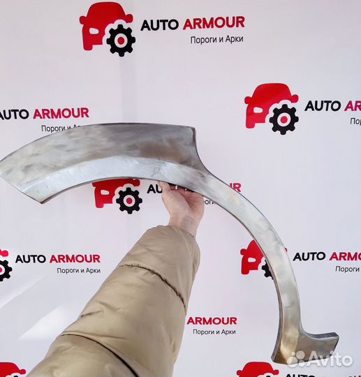 Задние арки Nissan Avenir и другие