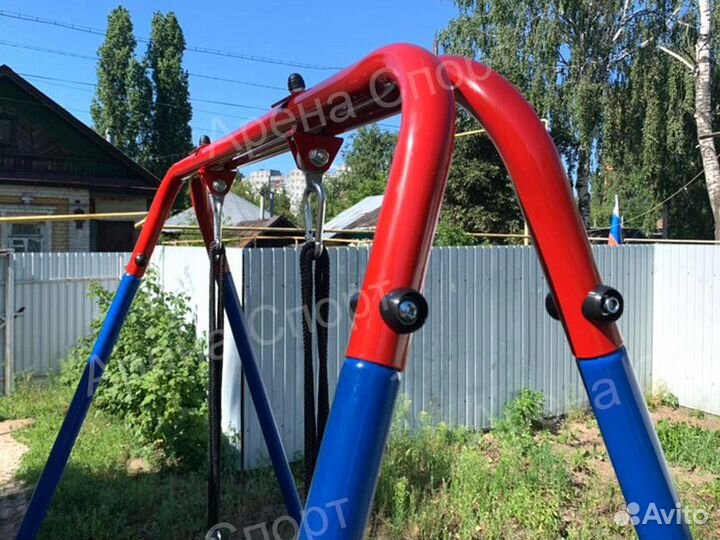 Детские качели уличные