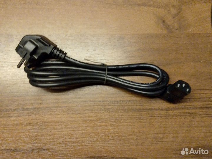 Кабель питания для компьютера c13