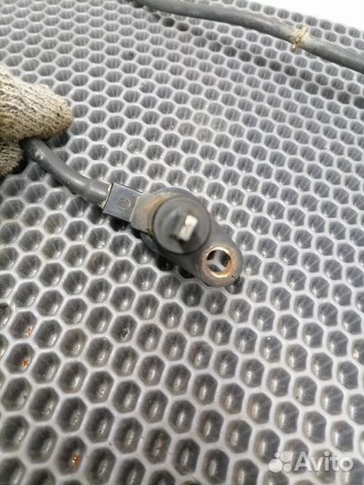 Датчик ABS задний правый Mitsubishi Lancer Cedia