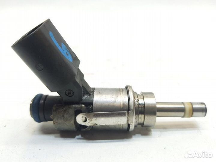 Форсунка топливная Audi A4 AUK 2009