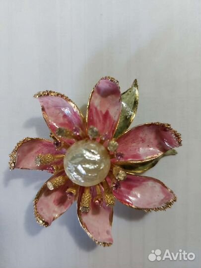 Брошь винтаж Coro