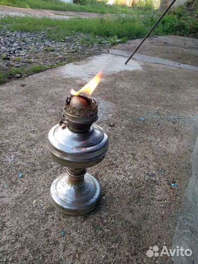 Лампа керосиновая