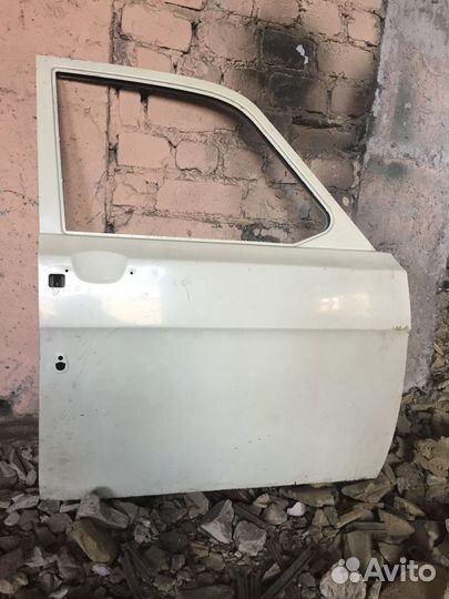 Дверь газ-24 передняя правая