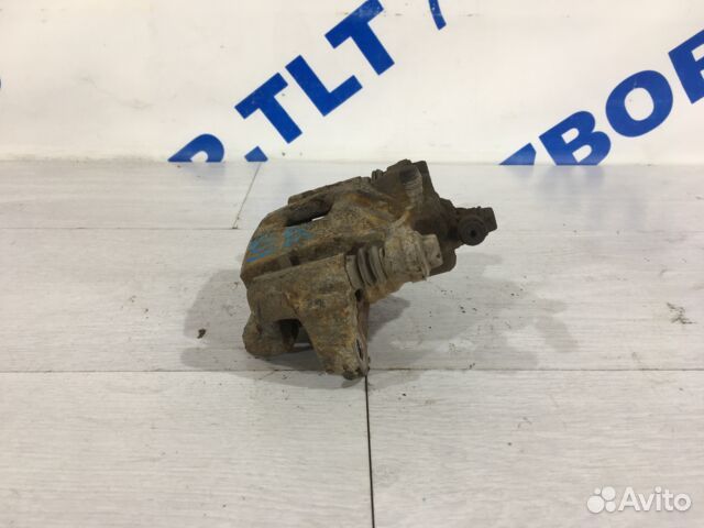 Суппорт задний правый nissan qashqai J10 2.0 ат