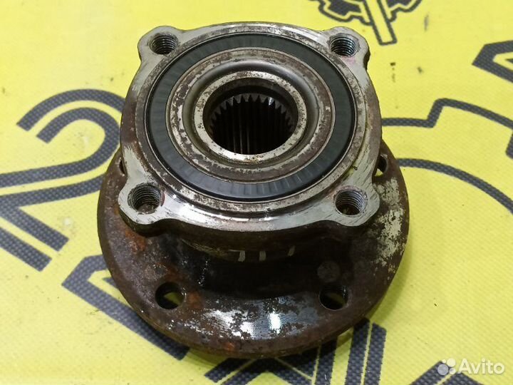 Ступица задняя левая Bmw X5 E53 N62B44 2004