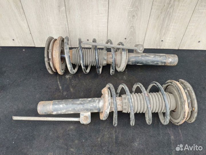 Стойка амортизатора передняя в сборе Peugeot 406