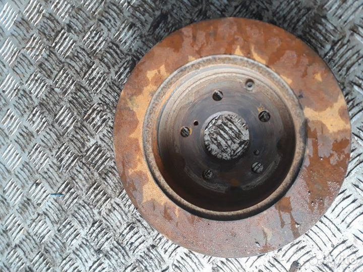 Диск тормозной зад. Toyota RAV4