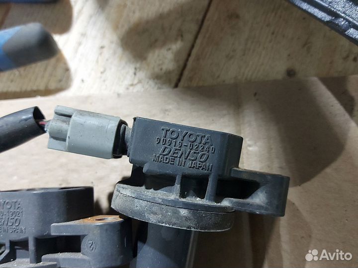 Катушка зажигания Toyota Yaris 2002