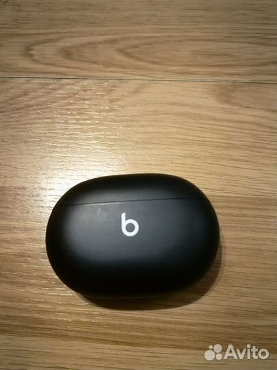 Беспроводные наушники Beats Studio Buds