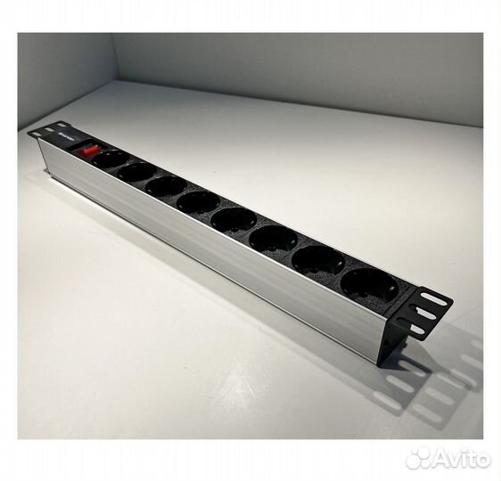 Блок из 8-ми розеток 19