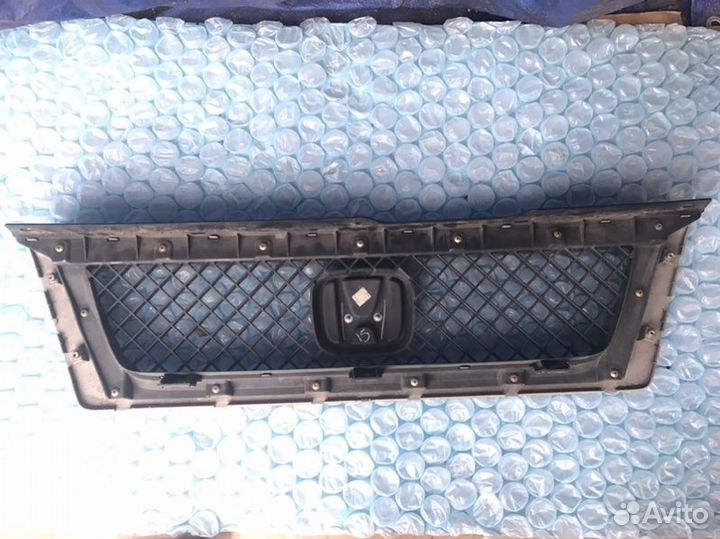 Решетка радиатора Honda Element YH2 K24A4 2004