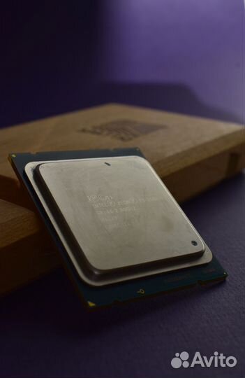 Intel Xeon Е5 2680 V2