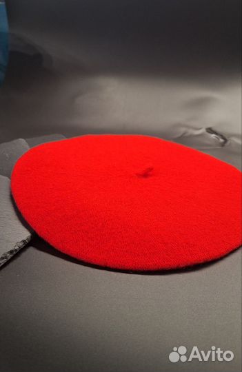 Берет красный женский демисезонный