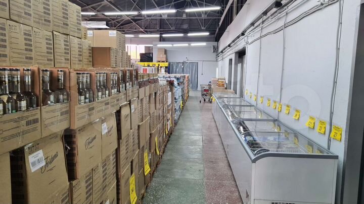 Торговая площадь, 1000 м²