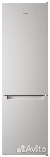 Холодильник Indesit ITS 4200 W No Frost 196 см