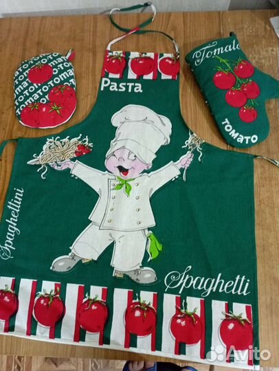 Кухонные фартуки, прихватки 3шт на 100р