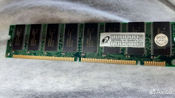 Оперативная память hyundai hynix HY57V64820HG 256