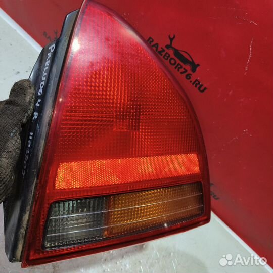 Фонарь правый на Honda Prelude IV