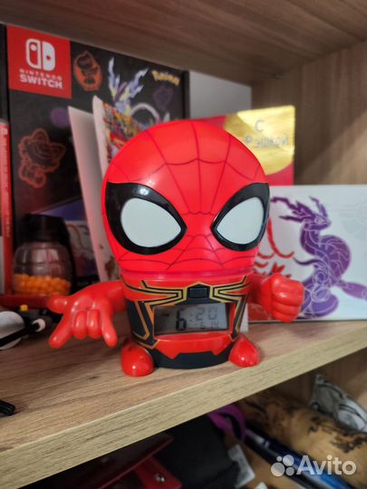 Часы marvel человек паук