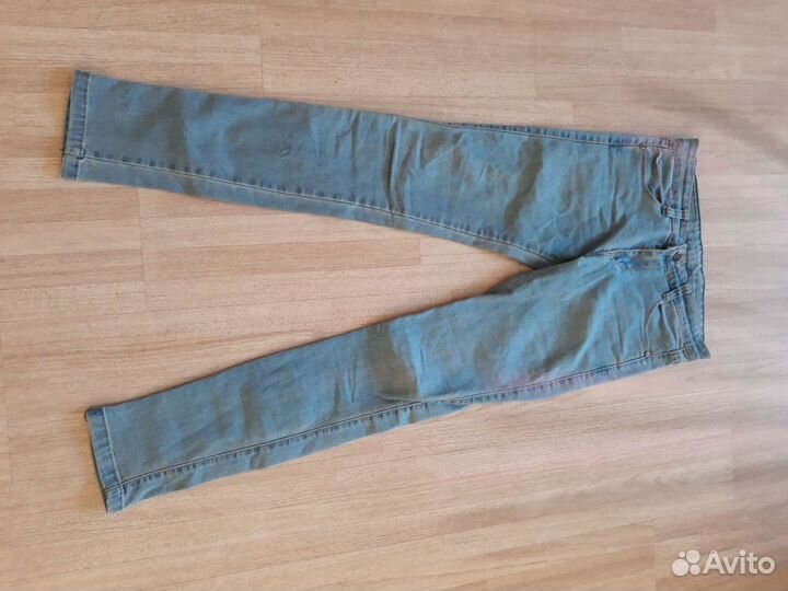 Джинсы женские