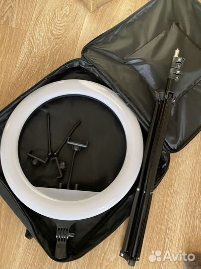 Кольцевая лампа