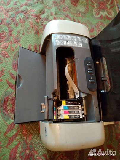 Цветной струйный принтер epson C63