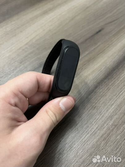 Фитнес браслет xiaomi mi band 4