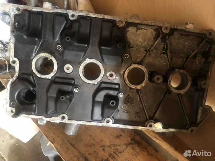 Клапанная крышка ваз 2112 2170 Приора