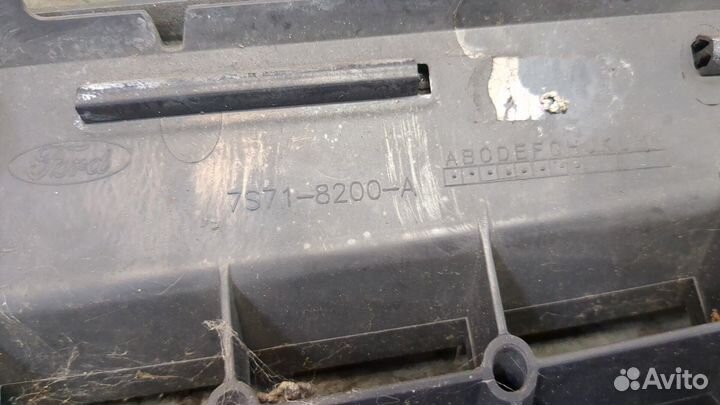 Решетка радиатора Ford Mondeo 4