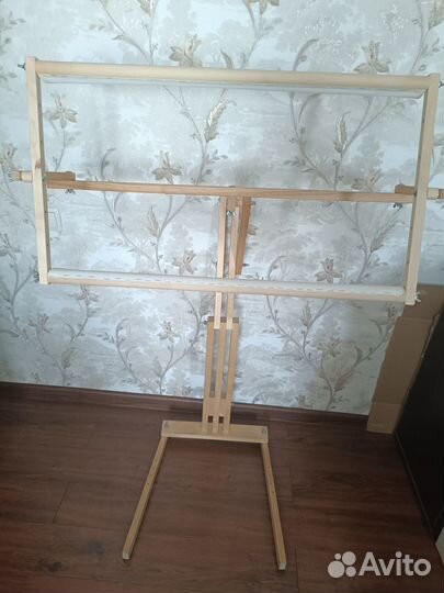 Станок для вышивания напольный