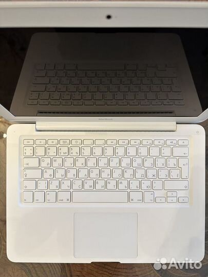 Apple MacBook 13