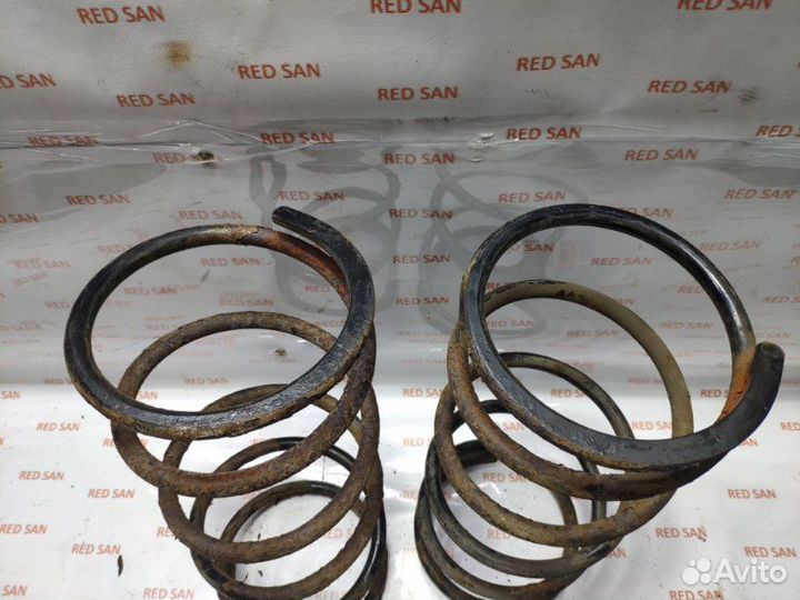 Пружина подвески задняя Mitsubishi Pajero Sport