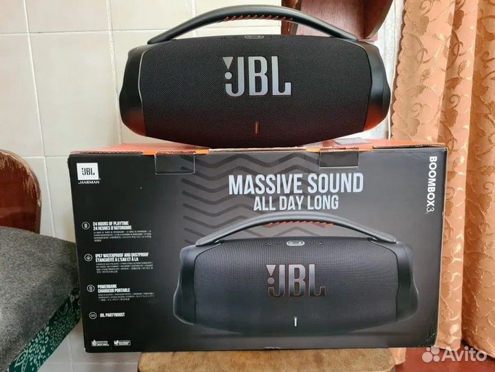 Акустические колонки jbl