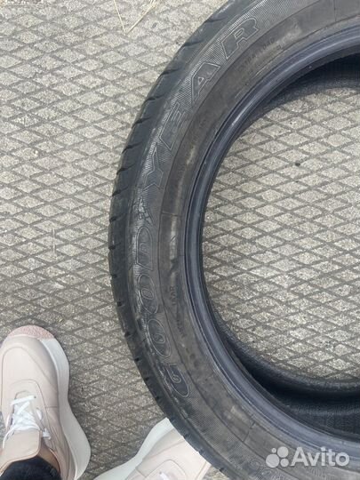 Goodyear EfficientGrip 225/50 R17