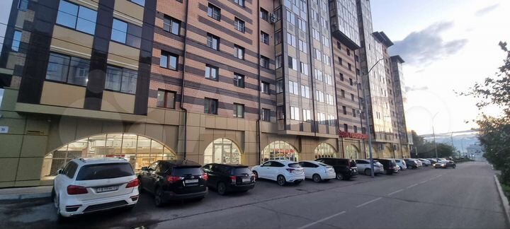 2-к. квартира, 43 м², 10/10 эт.