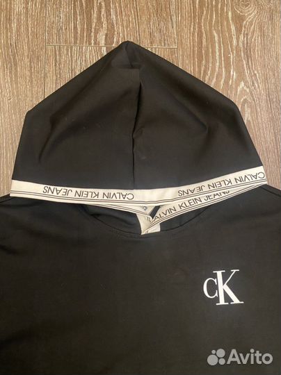 Спортивный костюм мужской Calvin Clein размер M,L