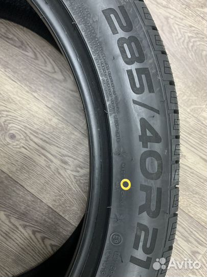 Tourador Winter Pro TSU1 285/40 R21 и 315/35 R21 108V