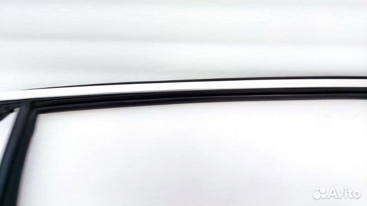 Уплотнитель стекла двери задний правый Audi Q7 4M