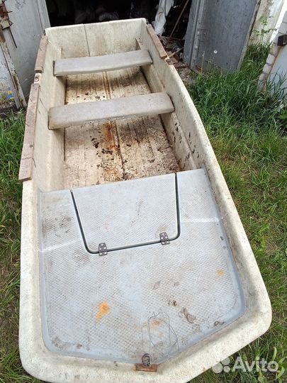 Лодка пластиковая под мотор