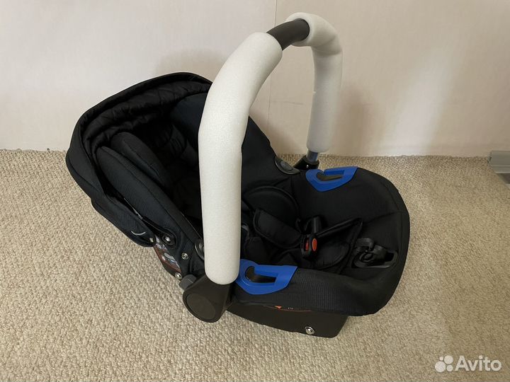 Коляска 3 в 1 Carrello Omega