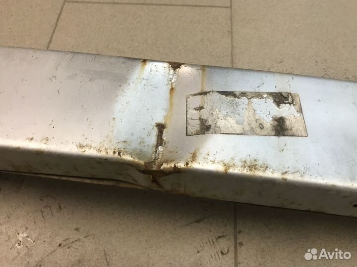 Corolla 120 RHD Усилитель переднего бампера б.у