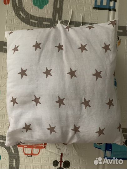 Бортики в детскую кроватку с одеялом