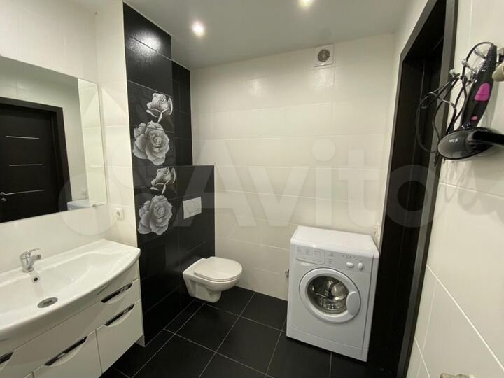 2-к. квартира, 84 м², 12/12 эт.