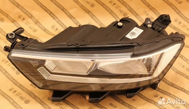 Фара левая VW T-ROC 2G1 17+