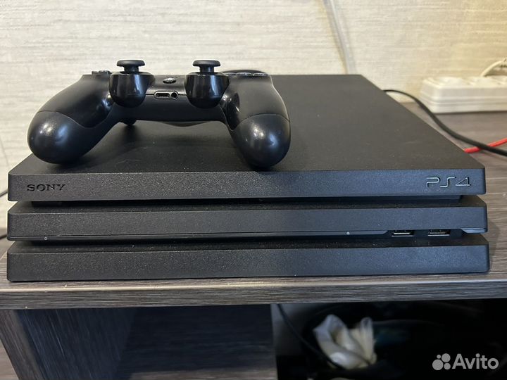 Sony playstation 4 pro 1tb