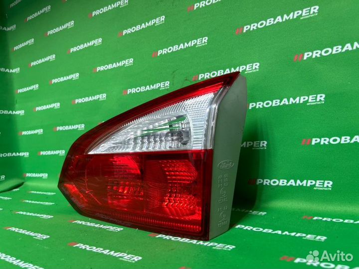 Фонарь внутренний задний правый Ford Focus 3 Вагон