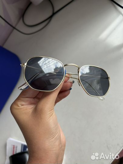 Солнцезащитные очки