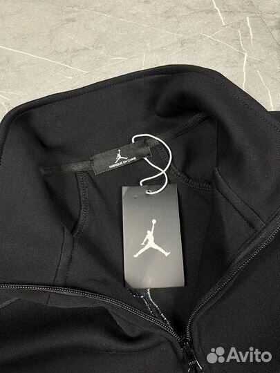 Олимпийкаjordan x supreme